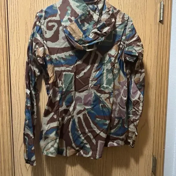 Patagonia rain jacket size small - Picture 8 of 11